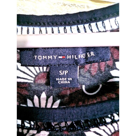 Tommy Hilfiger women's blue/white top size small preowned - Picture 3 of 6